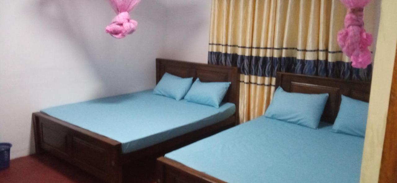 Impress Holiday Home Anuradhapura Bagian luar foto