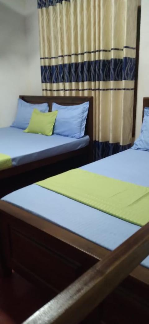 Impress Holiday Home Anuradhapura Bagian luar foto