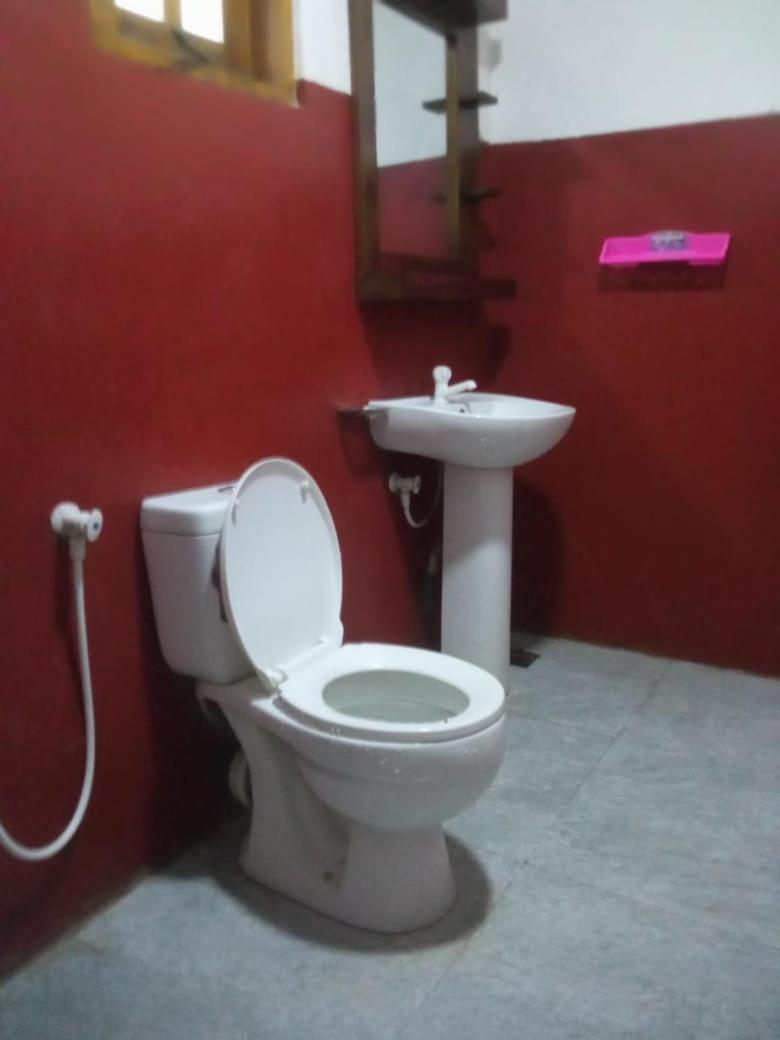 Impress Holiday Home Anuradhapura Bagian luar foto