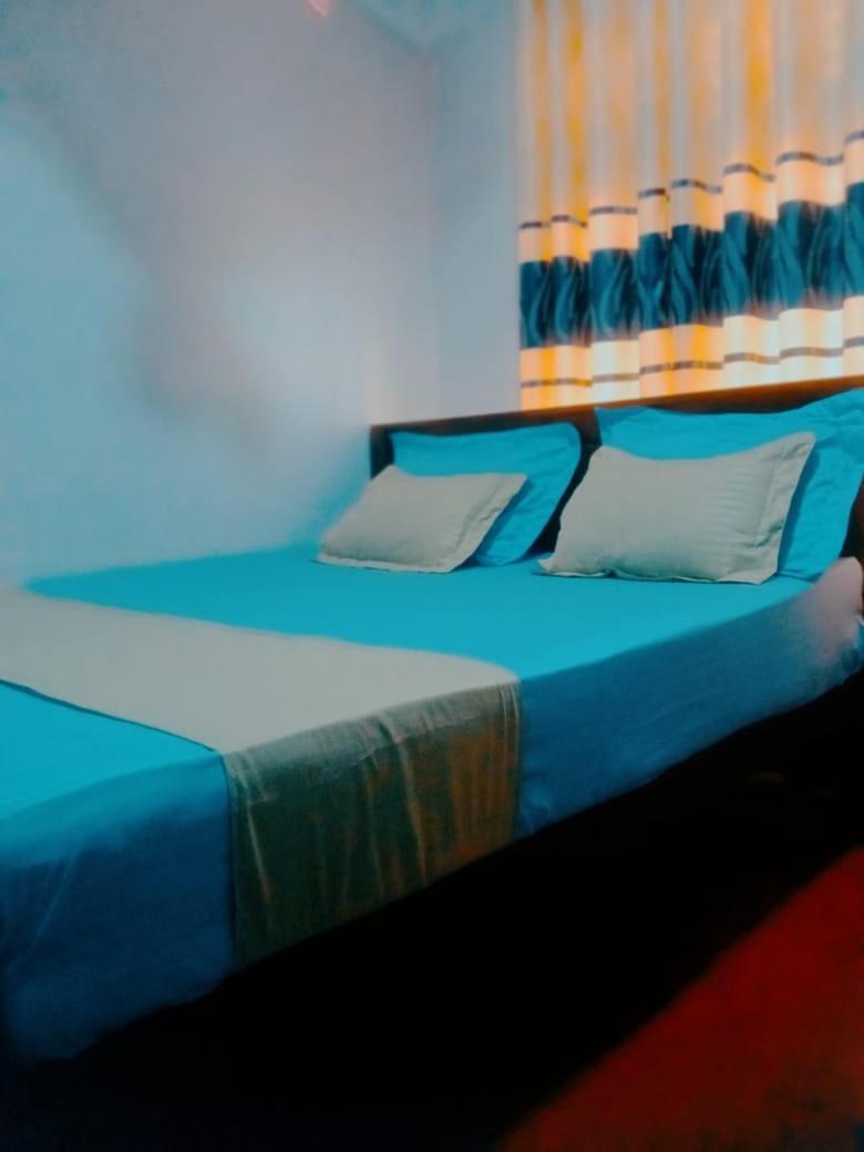 Impress Holiday Home Anuradhapura Bagian luar foto